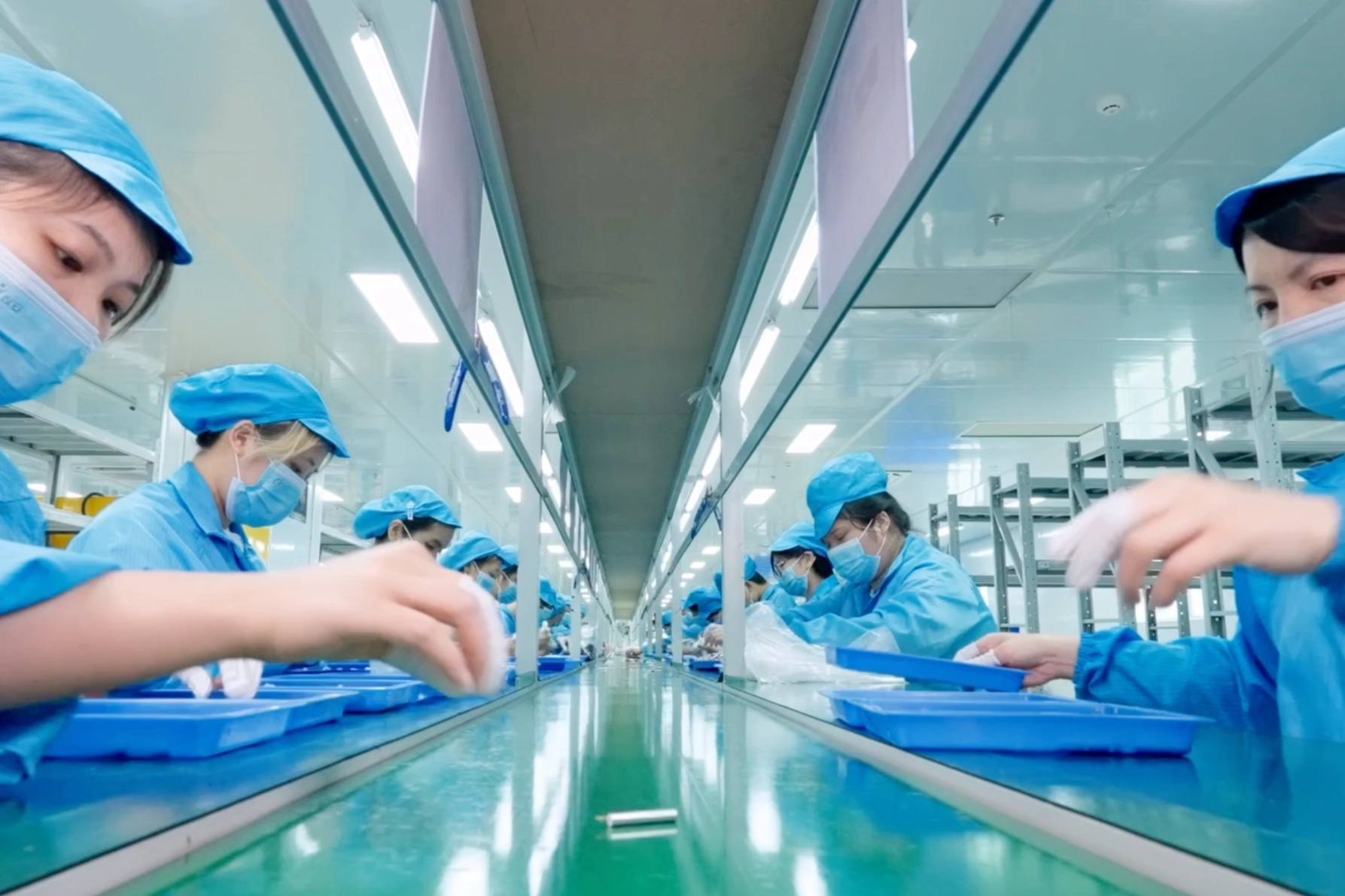 High volume vape assembly line for OEM and private label projects – Vaporeur factory